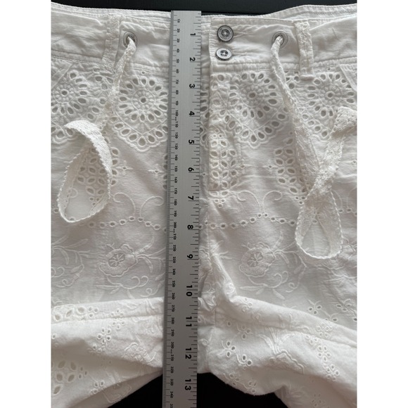 Sundance Summer White Eyelet Bermuda Shorts Womens 8 Cotton Lined Classic Resort - Picture 10 of 16